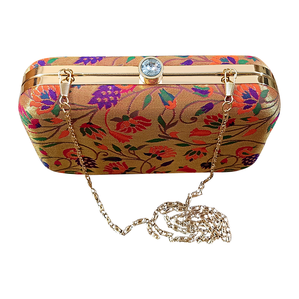 Small Peacock Red Paithani Clutch – A Heritage Classic in a Modern Silhouette